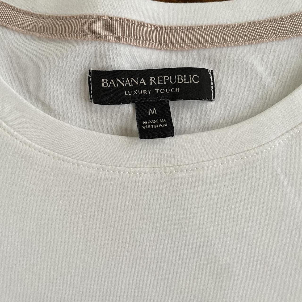 PLAYERA BLANCA BANANA REPUBLIC CUELLO REDONDO
